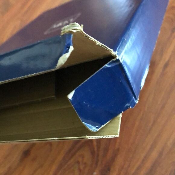 New in box MIKASA Glass beveled Picture frame. Great for weddings. - Picture 10 of 13